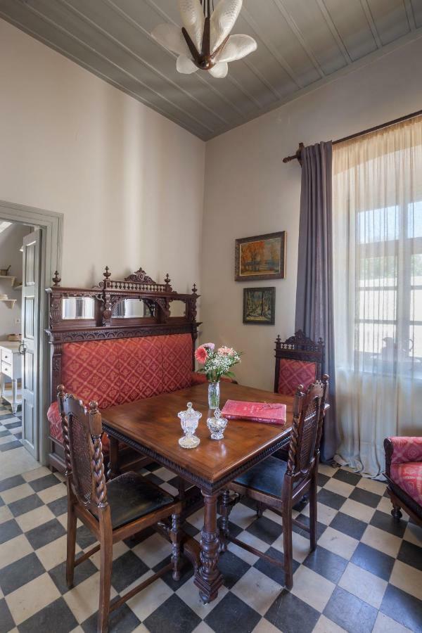 Вілла Dellagracia Mansion In Poseidonia Syros Posidhonia  Екстер'єр фото